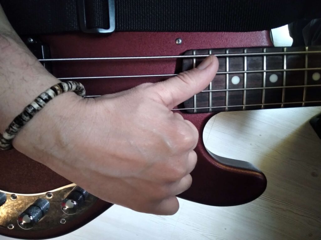 double thumb impostazione della mano