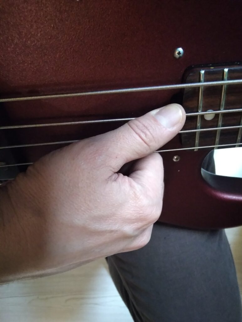 pennata giù double thumb