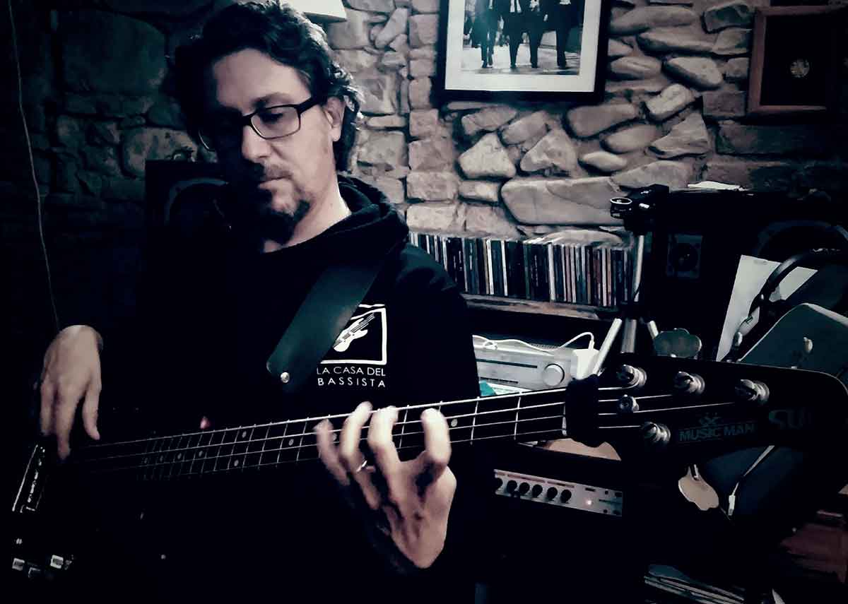 corsi di basso elettrico contrabbasso moderno corsi individuali in presenza e online