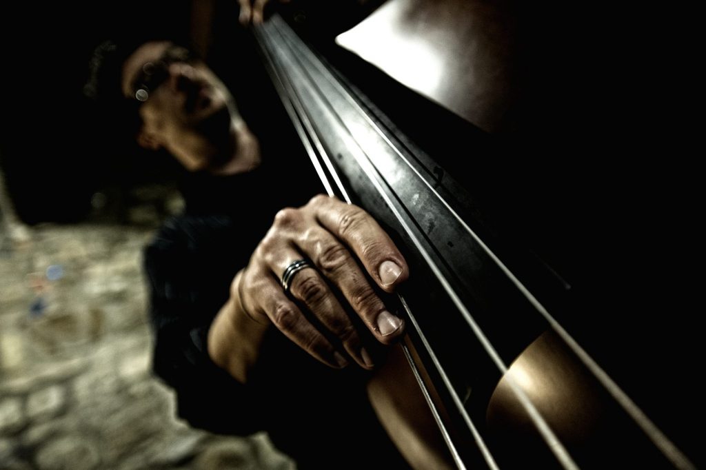 Gabriele Agnolini insegnante di basso elettrico e contrabbasso moderno